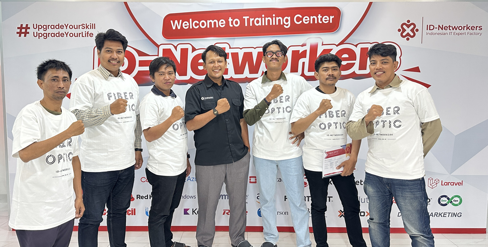 Pelatihan Fiber Optic (FO) Tingkatkan Kompetensi Teknis Tim IT Unhas